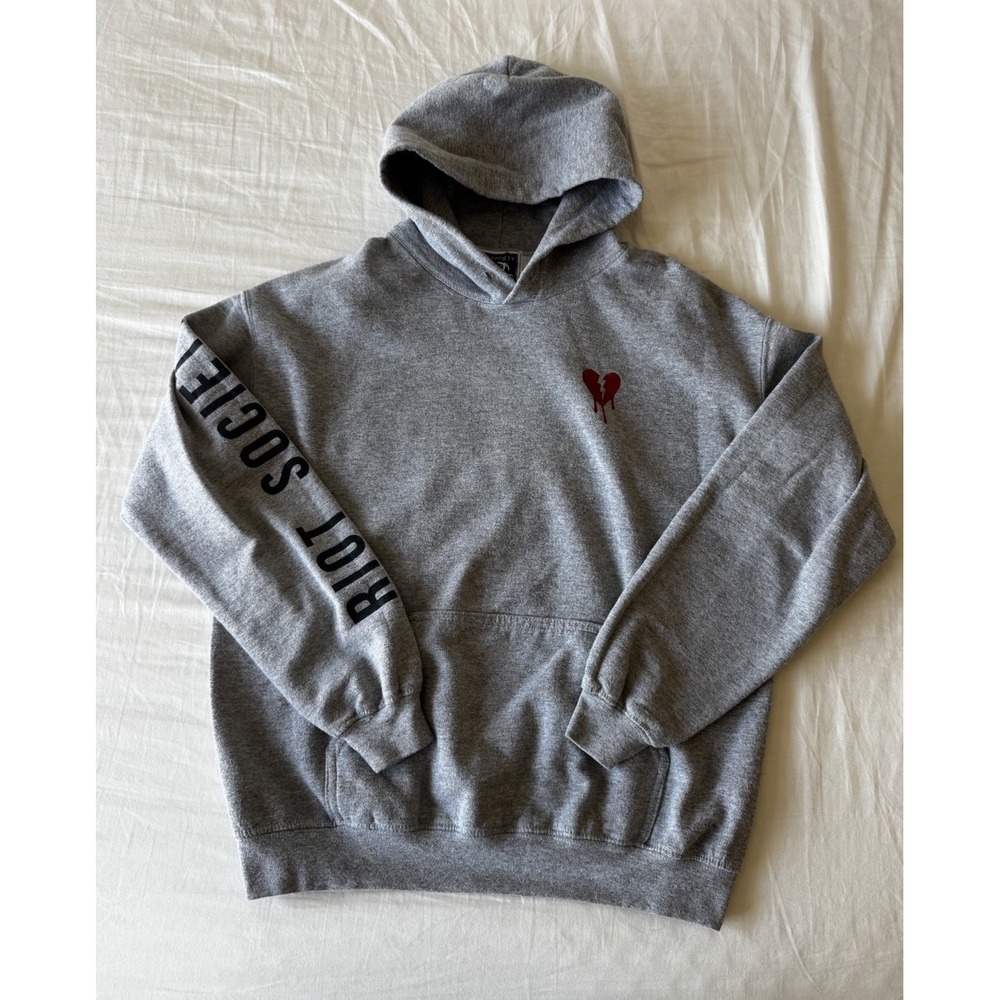 Riot Society Broken Heart Hoodie Size Medium Gray Graphic Streetwear Pullover